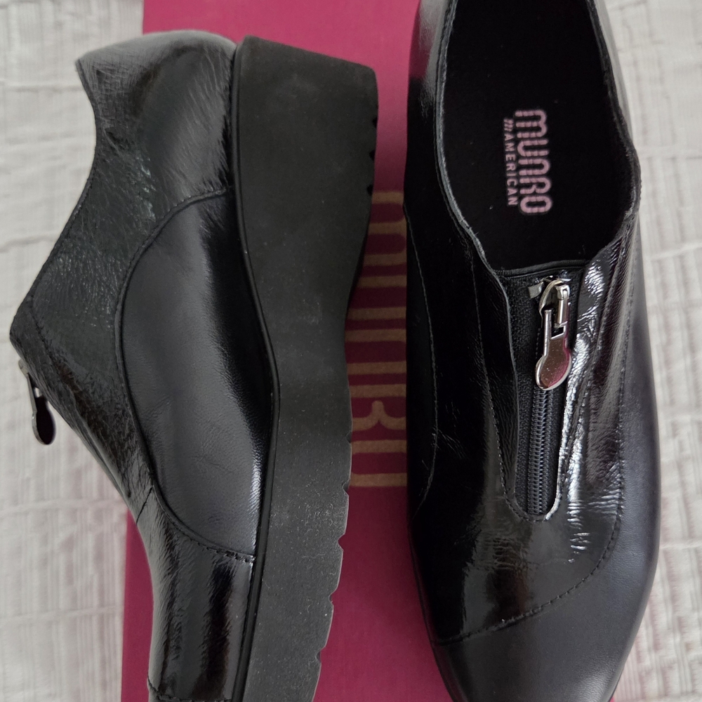 Munro Shiny Black Zipper Shoes - Picture 2 of 4